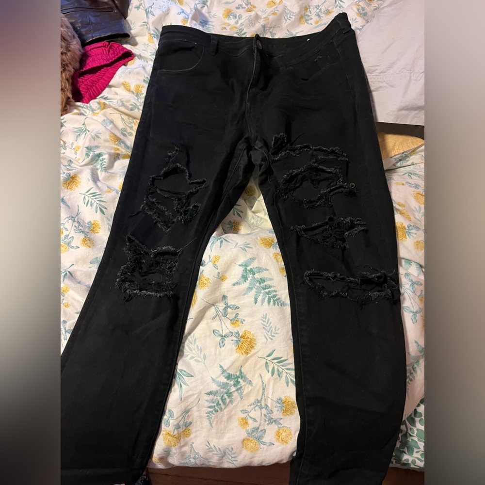 American Eagle black distressed skinny jeans